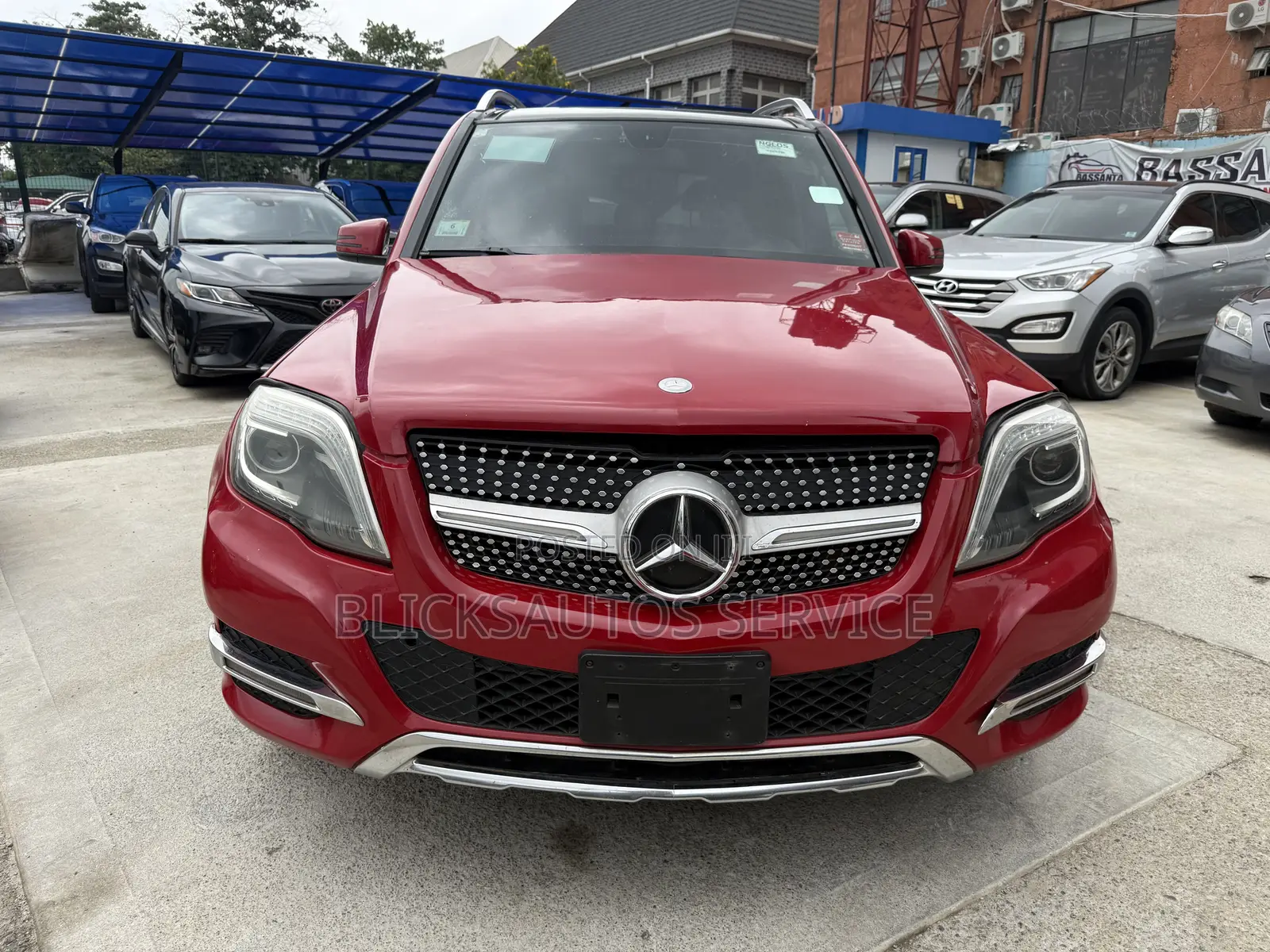 Mercedes-Benz GLK-Class Base GLK 350 4dr AWD 4MATIC (3.5L 6cyl 7A) 2015