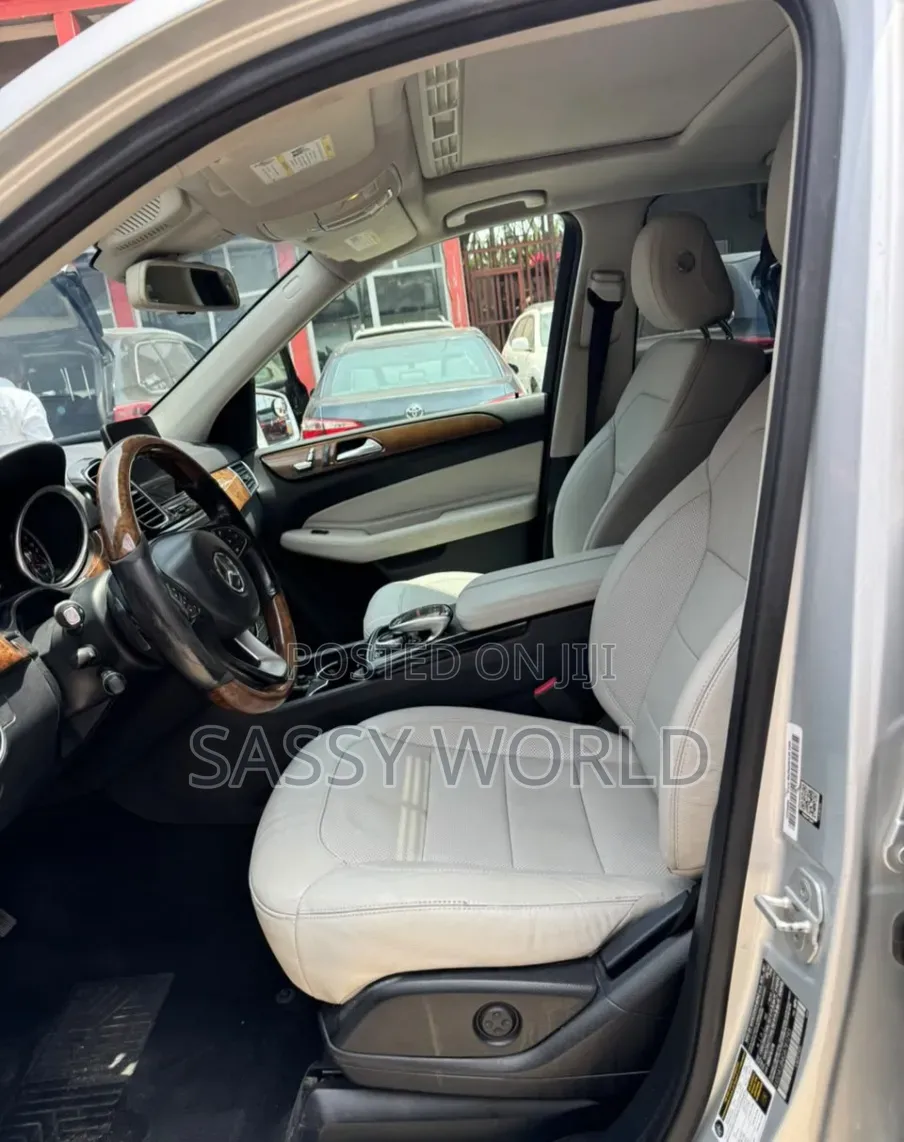 Mercedes-Benz GLE-Class 2016 Gray