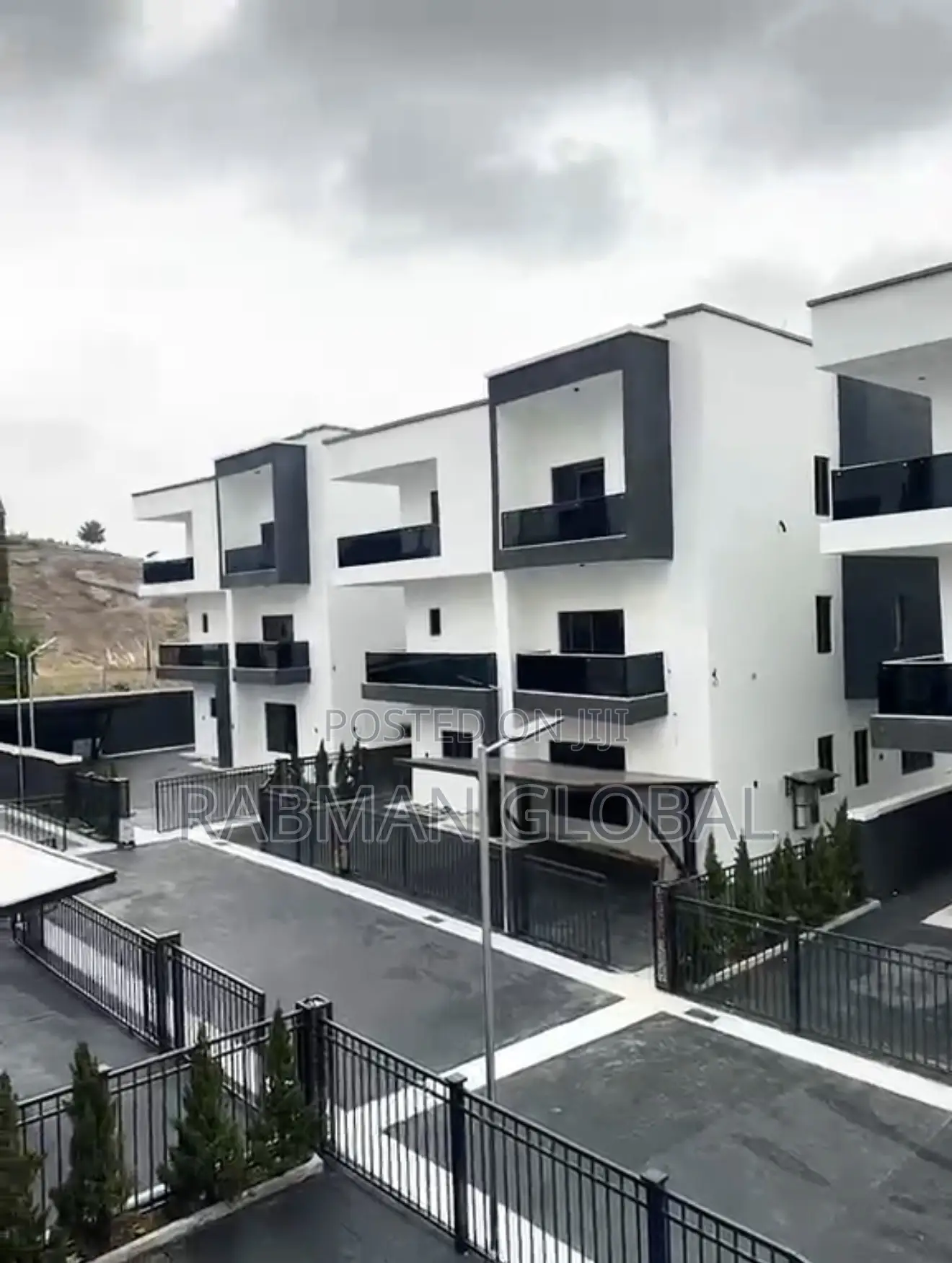 5bdrm Duplex in Katampe Extension for sale