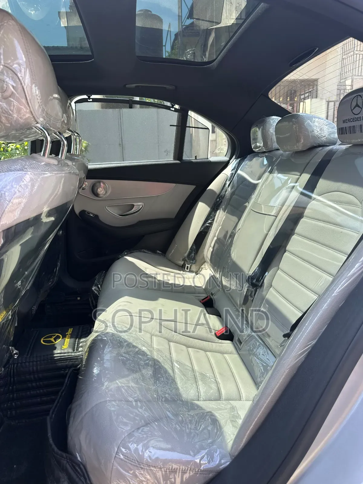 Mercedes-Benz C400 2017 Silver