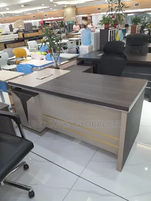 Executive 1.6m Manager's Desk With Extension