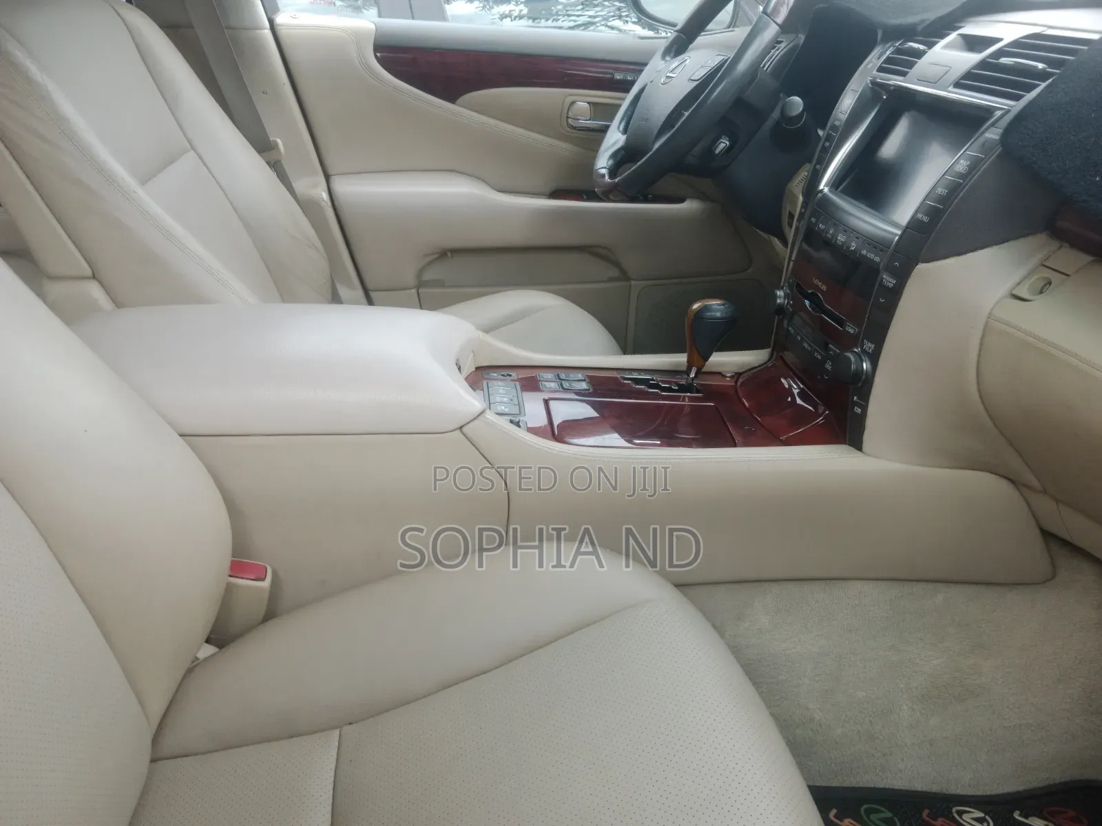 Lexus GS 2013 Brown