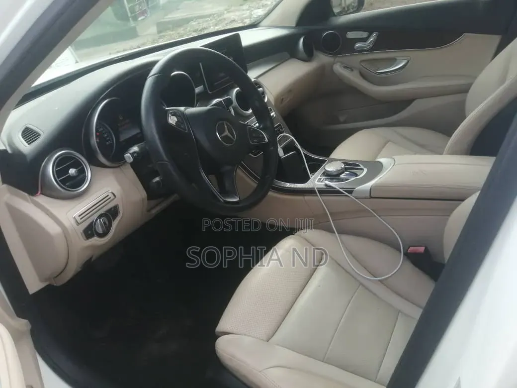 Mercedes-Benz C300 2016 White