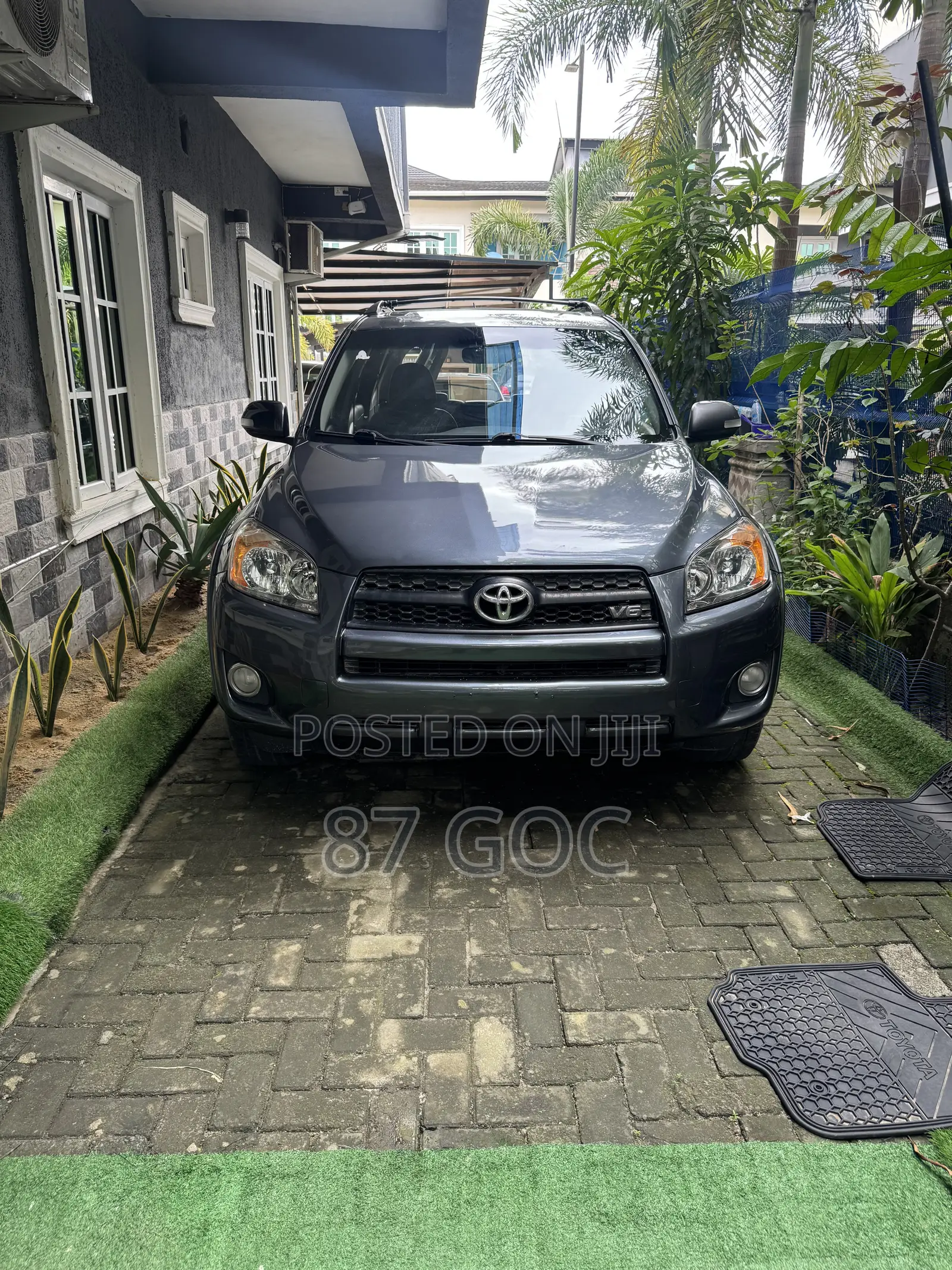 Toyota RAV4 Limited V6 4x4 2009 Gray