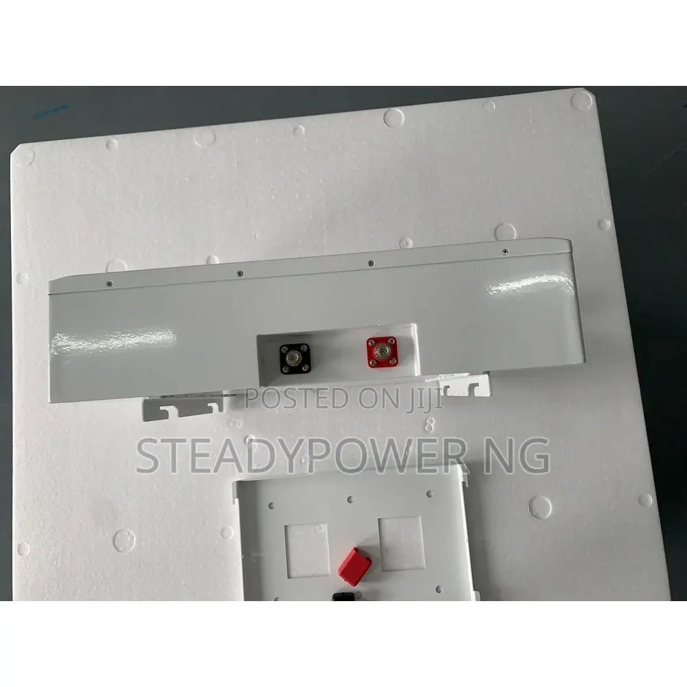 Deriy PowerWall 4.5kWh 25.6V LiFePO4 Wall-Mount Lithium Battery