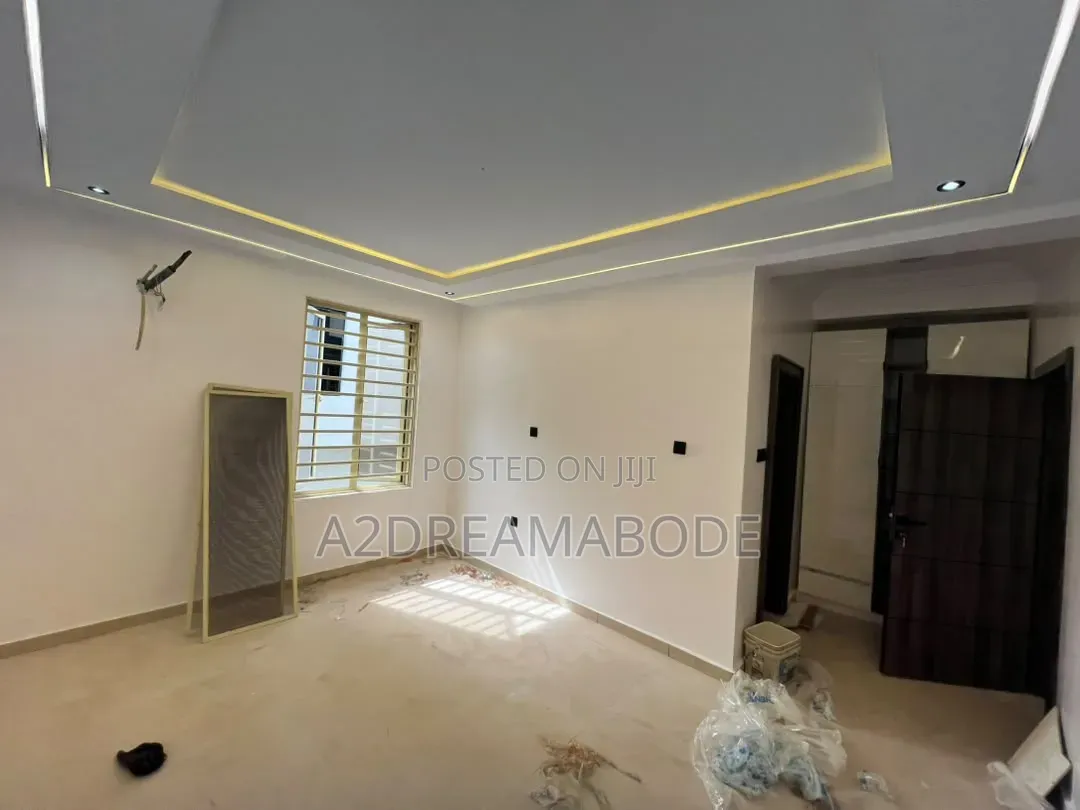 4bdrm Duplex in Ikeja Gra for rent