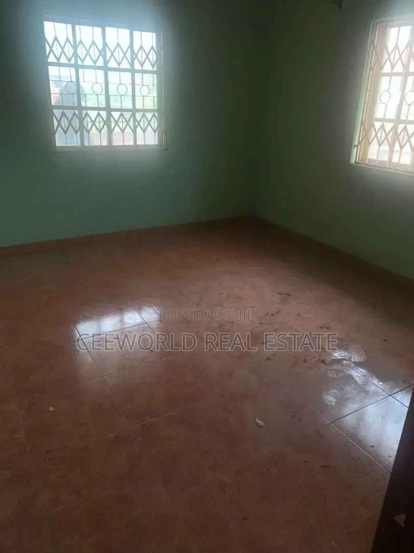 3bdrm Apartment in Fodacis, CHallenge / Ibadan for rent