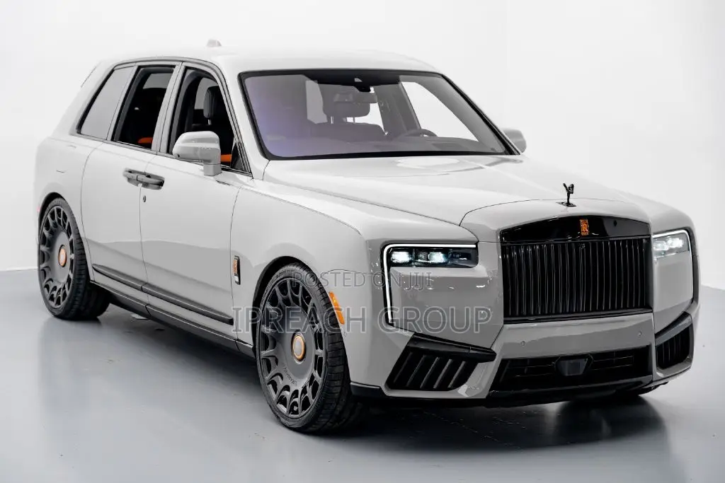 New Rolls-Royce Cullinan Base 2026 Gray
