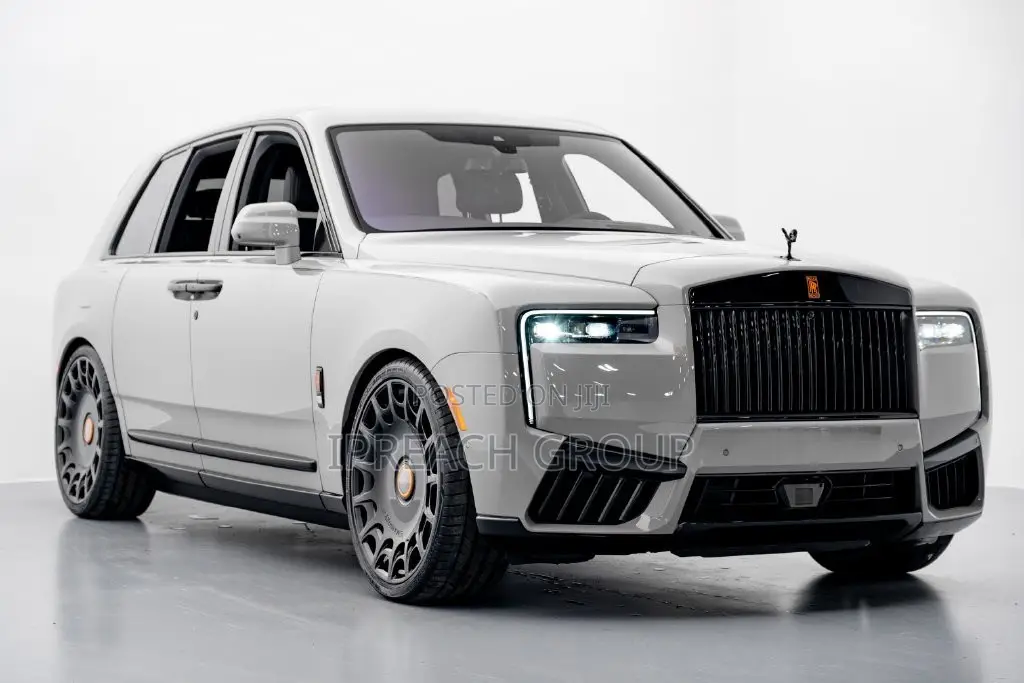 New Rolls-Royce Cullinan Base 2026 Gray