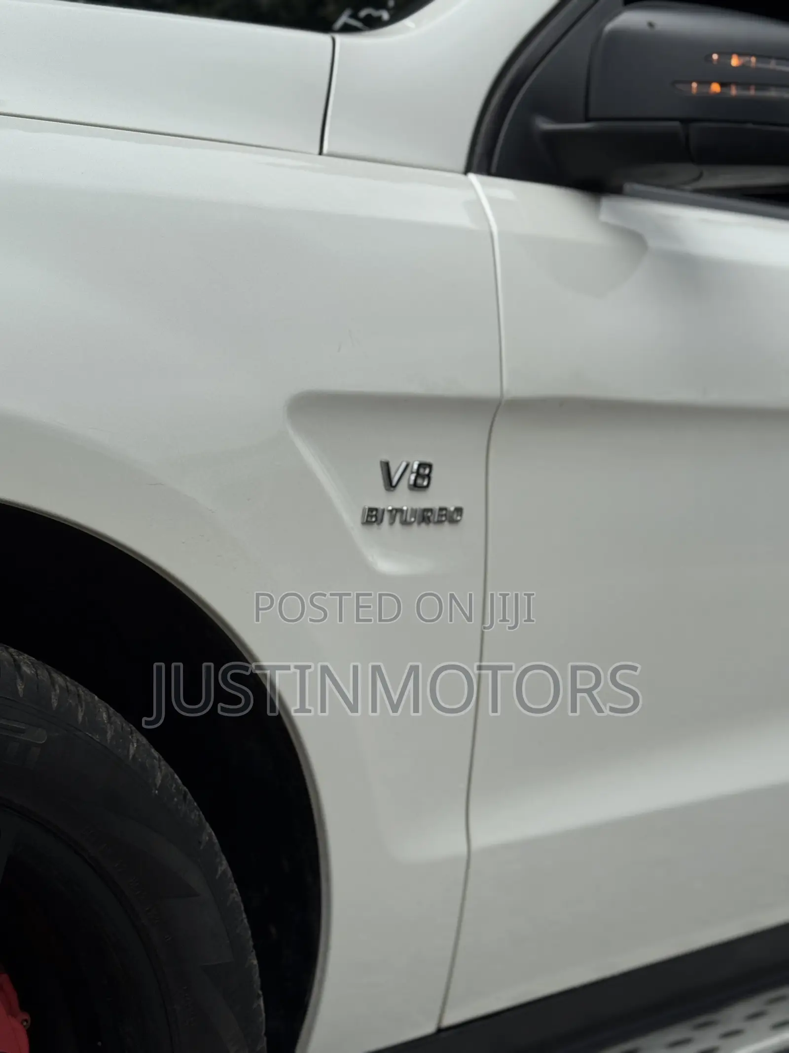 Mercedes-Benz M Class ML63 AMG 4dr SUV AWD (5.5L 8cyl Turbo 7A) 2015