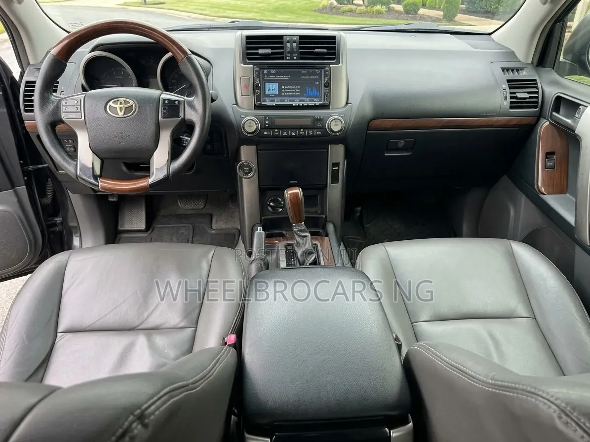Toyota Land Cruiser Prado 2.7 i 2012 Black