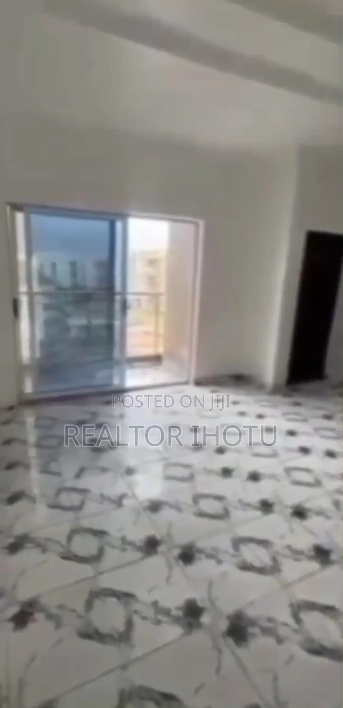 2bdrm Block of Flats in Zone B for sale