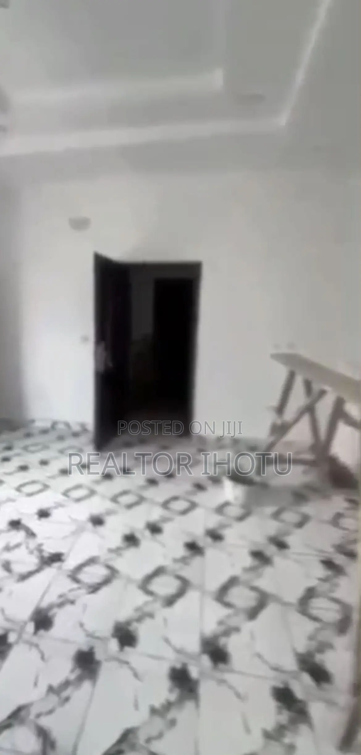 2bdrm Block of Flats in Zone B for sale