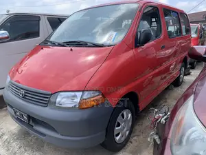 Toyota HiAce 2004 Red