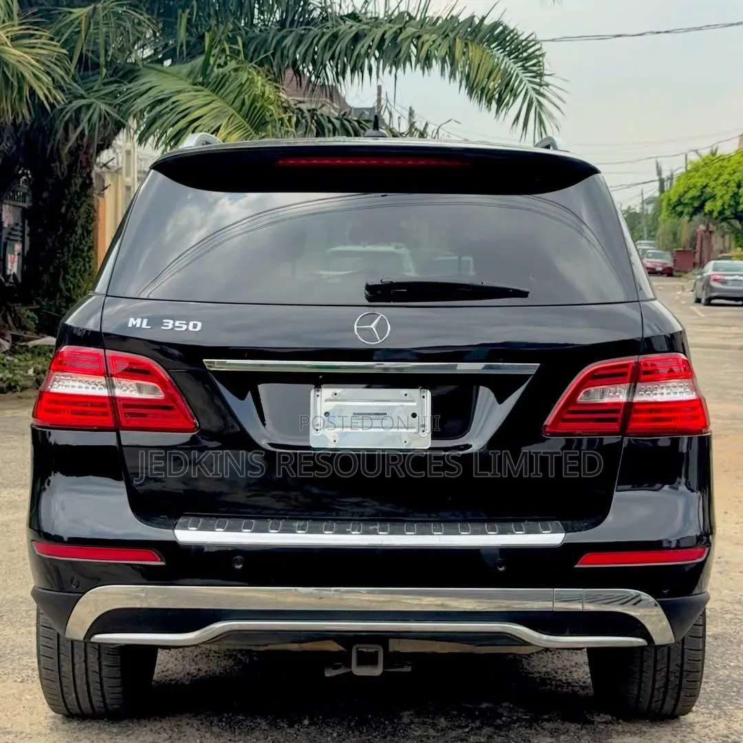 Mercedes-Benz M Class ML350 4dr SUV (3.5L 6cyl 7A) 2015 Black