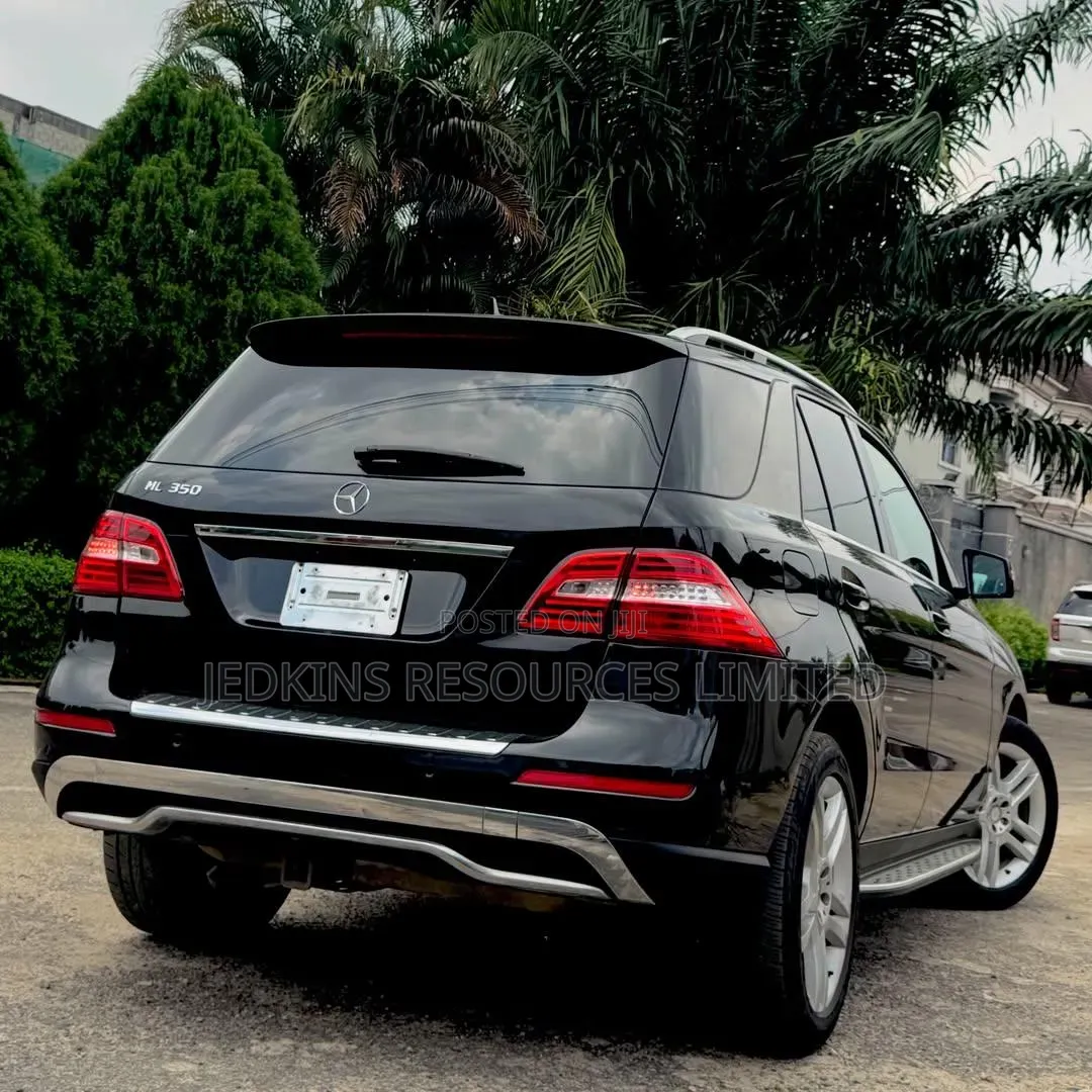 Mercedes-Benz M Class ML350 4dr SUV (3.5L 6cyl 7A) 2015 Black