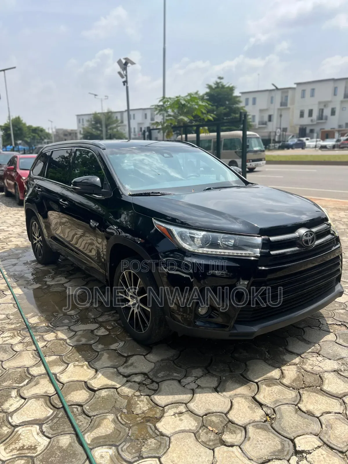 Toyota Highlander SE 4x4 V6 (3.5L 6cyl 8A) 2018 Black