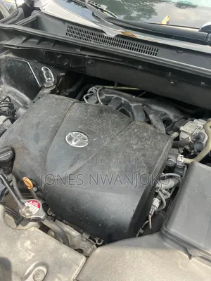 Toyota Highlander SE 4x4 V6 (3.5L 6cyl 8A) 2018 Black