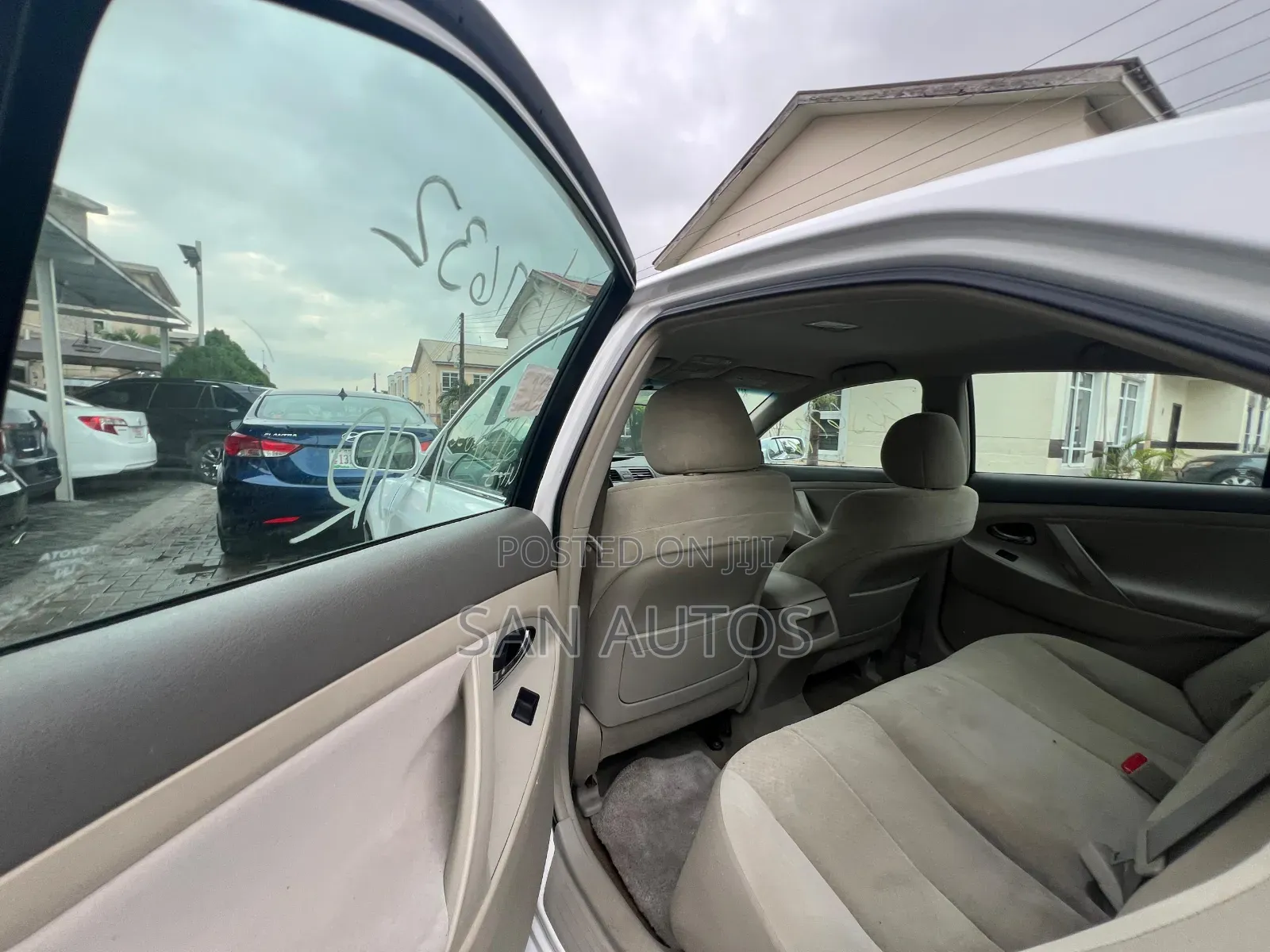 Toyota Camry LE 4dr Sedan (2.4L 4cyl 5A) 2009 White