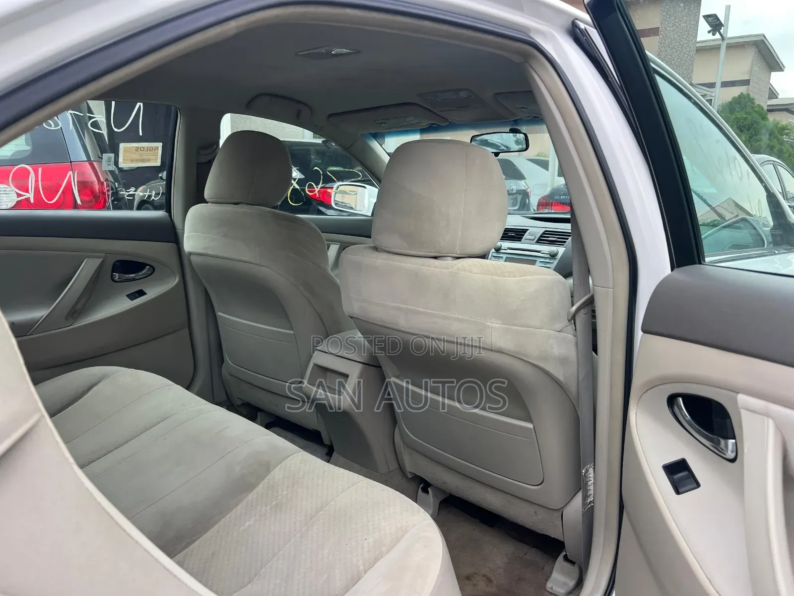 Toyota Camry LE 4dr Sedan (2.4L 4cyl 5A) 2009 White