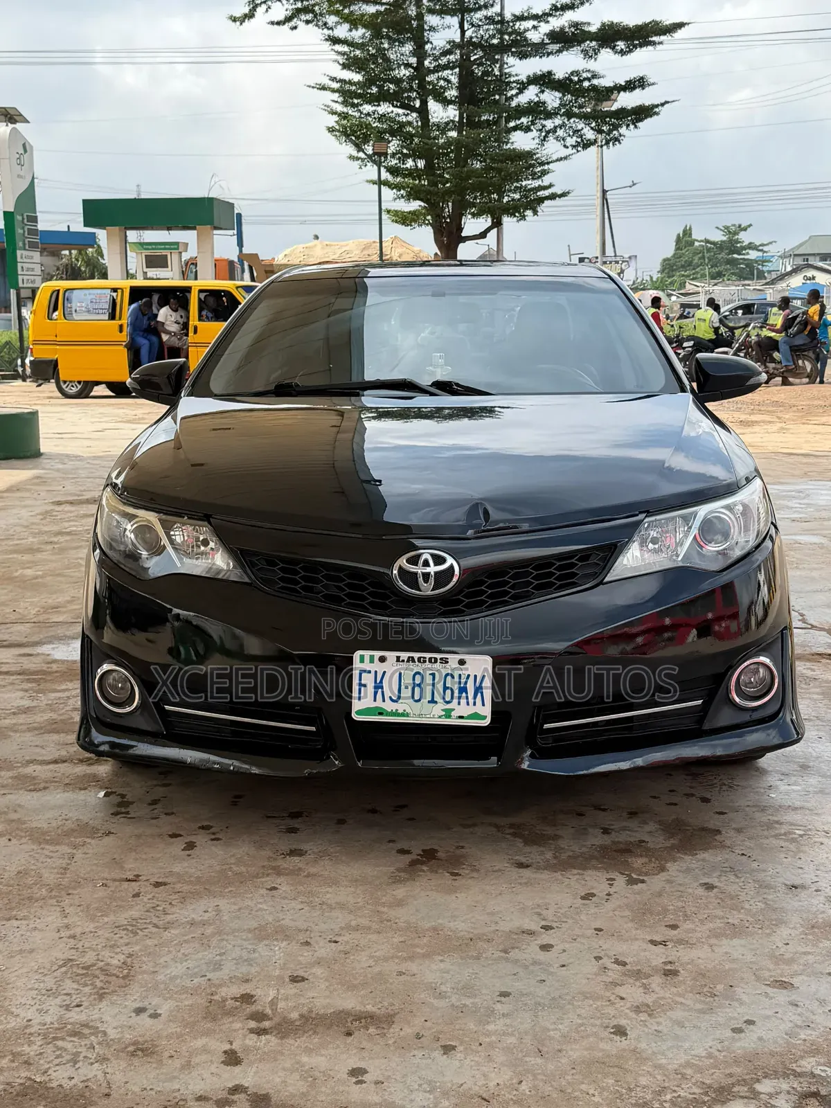 Toyota Camry SE 4dr Sedan (3.5L 6cyl 6A) 2014 Black