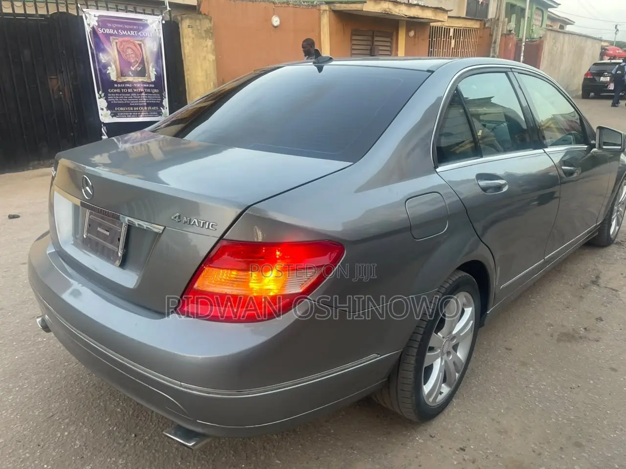 Mercedes-Benz C300 2010 Gray