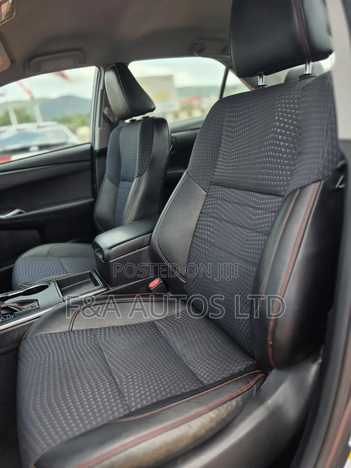 Toyota Camry SE 4dr Sedan (2.5L 4cyl 6A) 2015 Brown