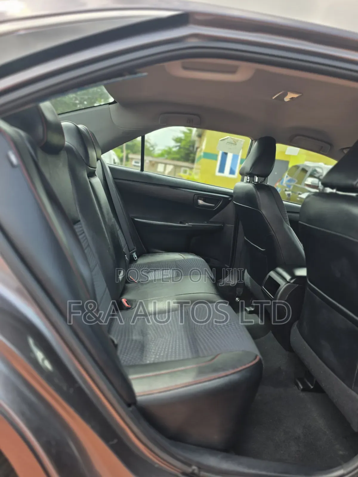 Toyota Camry SE 4dr Sedan (2.5L 4cyl 6A) 2015 Brown