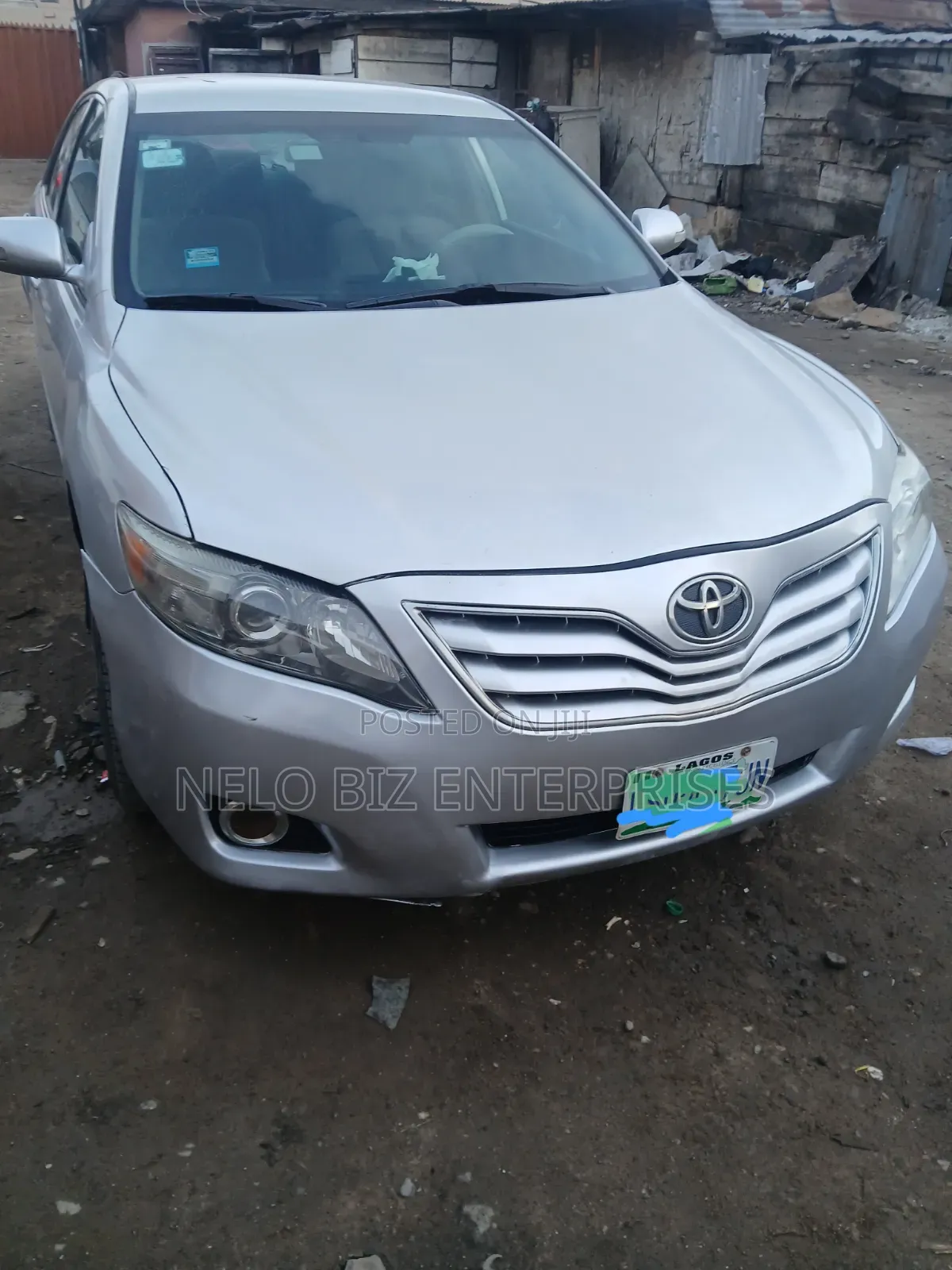 Toyota Camry LE 4dr Sedan (2.5L 4cyl 6A) 2011 Silver