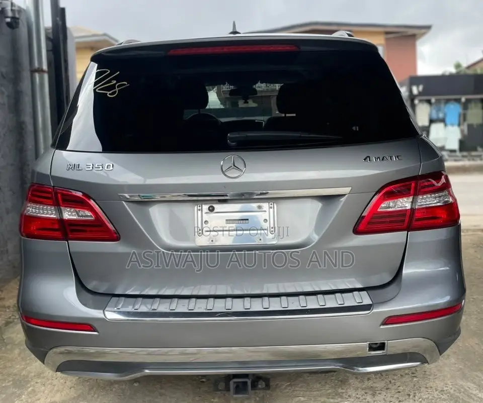 Mercedes-Benz M Class ML350 4MATIC 4dr SUV AWD (3.5L 6cyl 7A) 2014 Gray