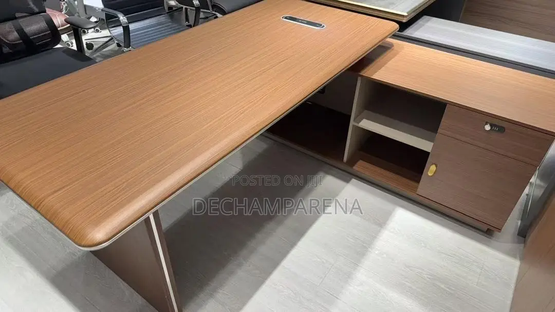 1.6 Office Table With Extension