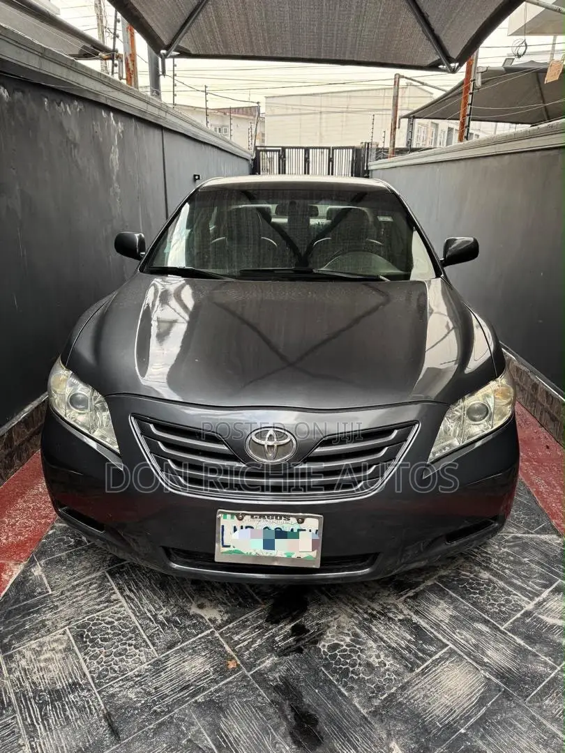 Toyota Camry 2008 Gray