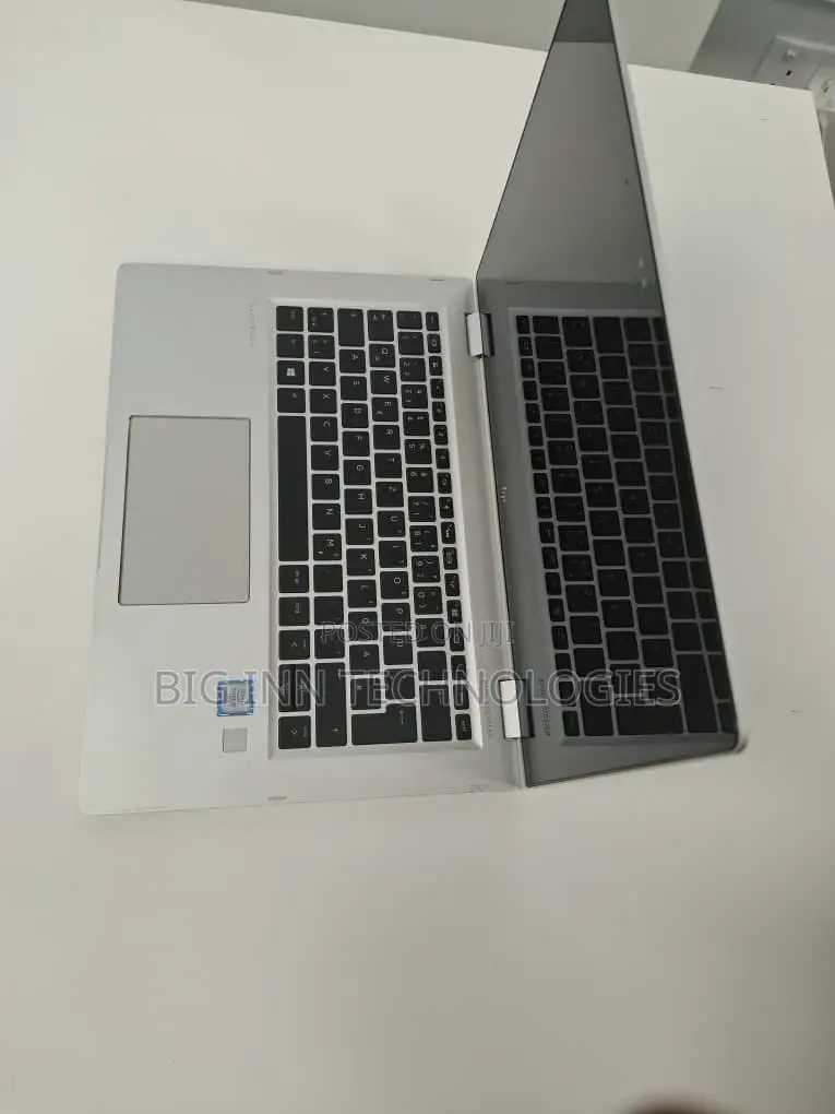 Laptop HP EliteBook 1030 8GB Intel Core i5 SSD 256GB