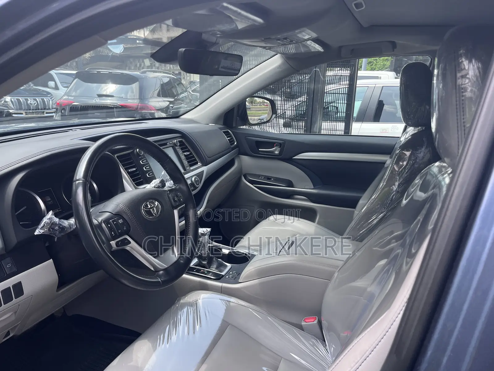 Toyota Highlander XLE 2019 Blue