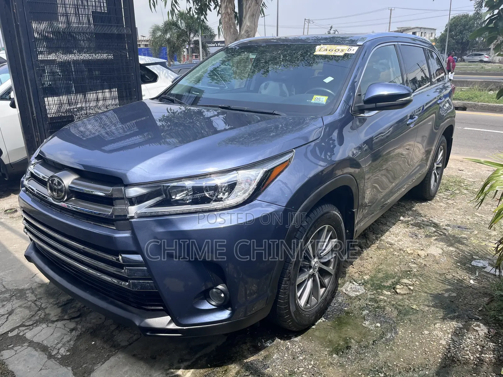 Toyota Highlander XLE 2019 Blue
