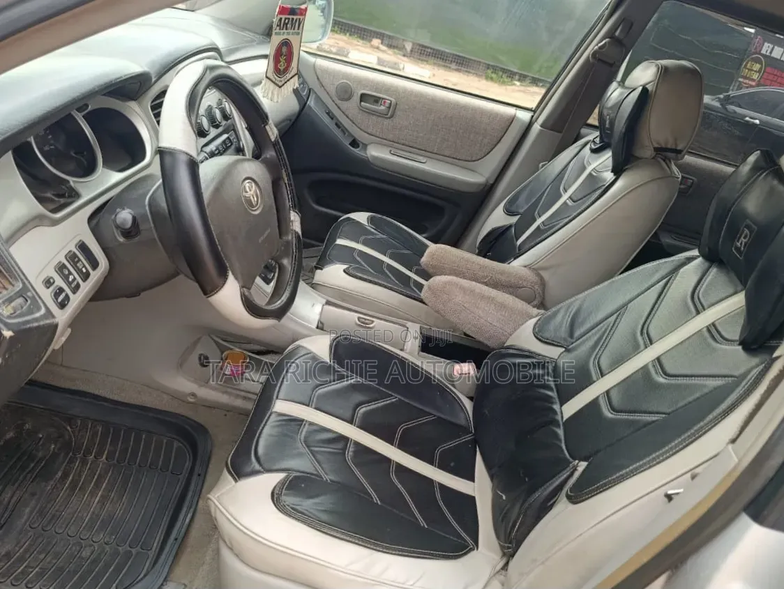 Toyota Highlander 2005 Silver