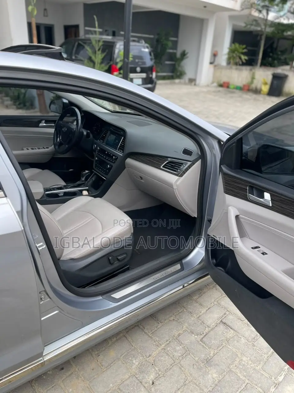 Hyundai Sonata Limited 4dr Sedan (2.4L 4cyl 6A) 2015 Gray