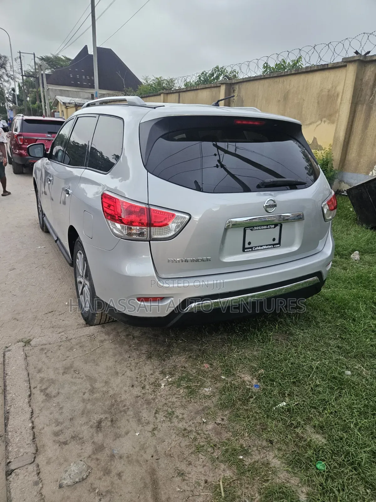 Nissan Pathfinder 2016 Silver