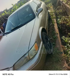 Toyota Camry Automatic 1999 Gold