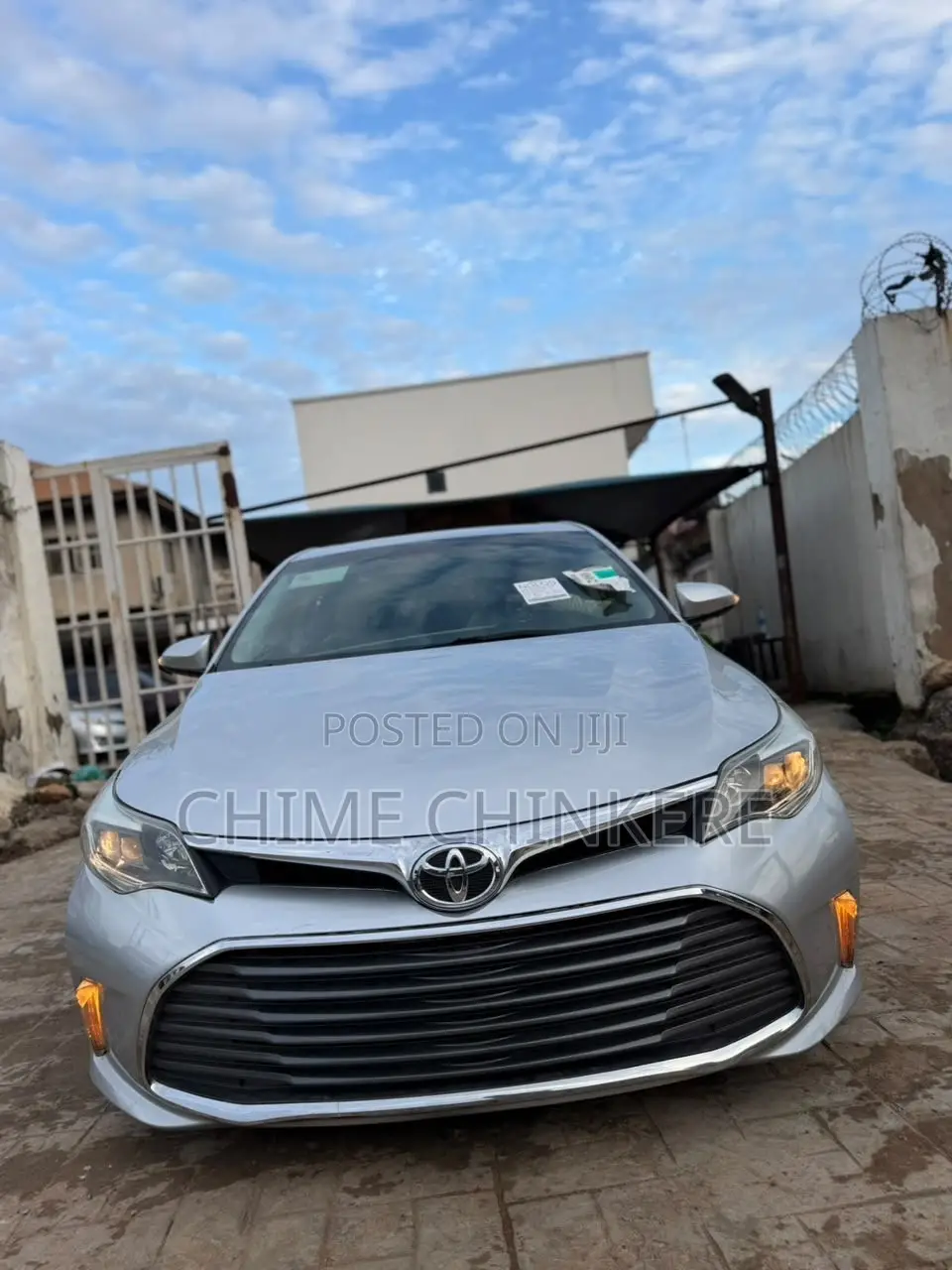Toyota Camry XLE V6 4dr Sedan (3.5L 6cyl 6A) 2013 Silver