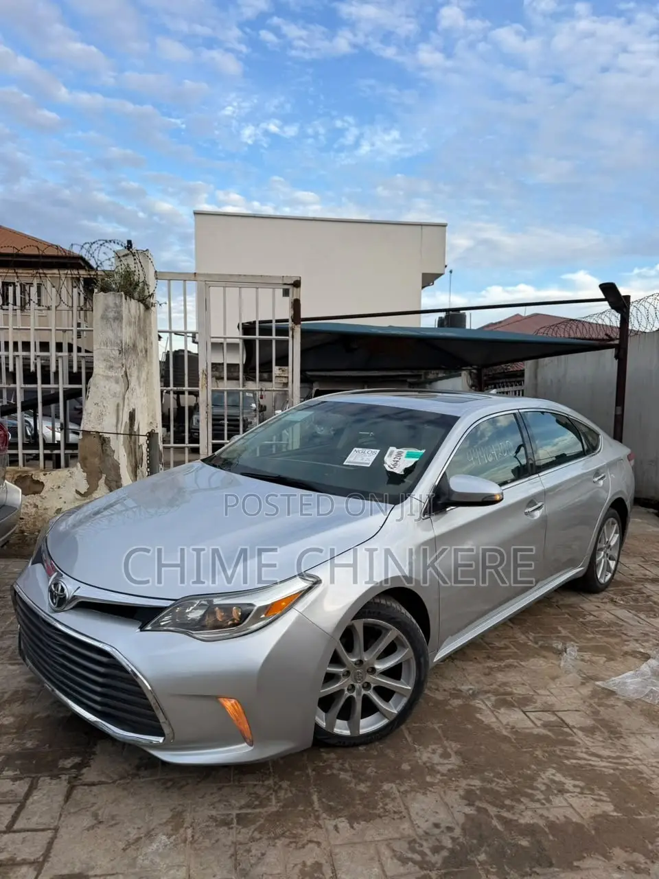 Toyota Camry XLE V6 4dr Sedan (3.5L 6cyl 6A) 2013 Silver
