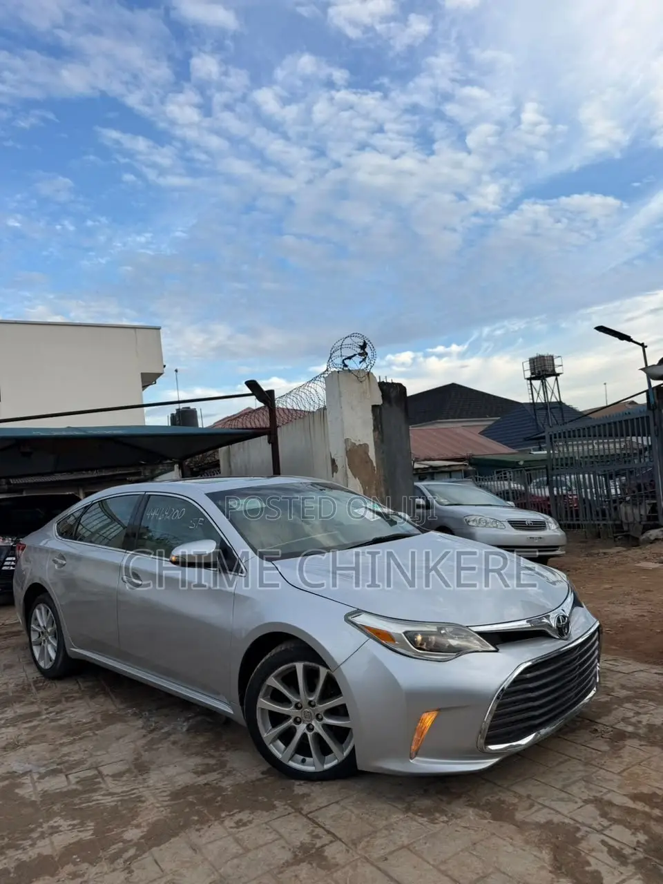 Toyota Camry XLE V6 4dr Sedan (3.5L 6cyl 6A) 2013 Silver