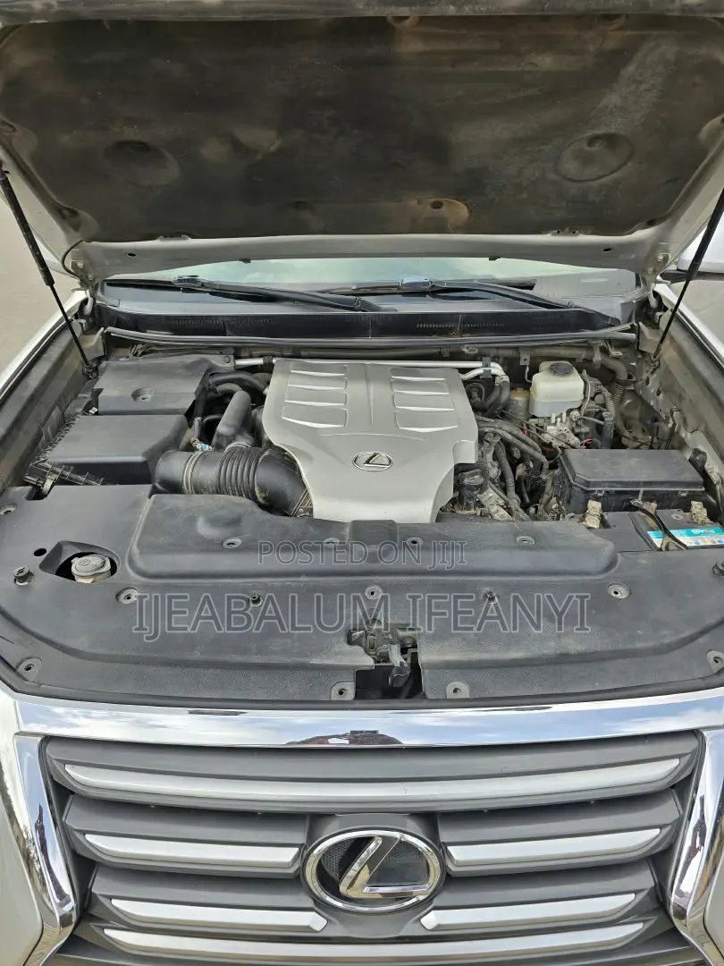 Lexus GX 2014 Silver