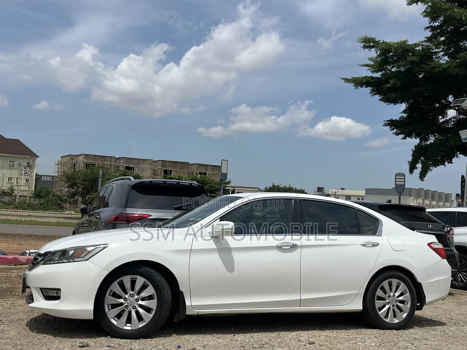 Honda Accord EX-L V-6 4dr Sedan FWD (3.5L 6cyl 6A) 2013 White