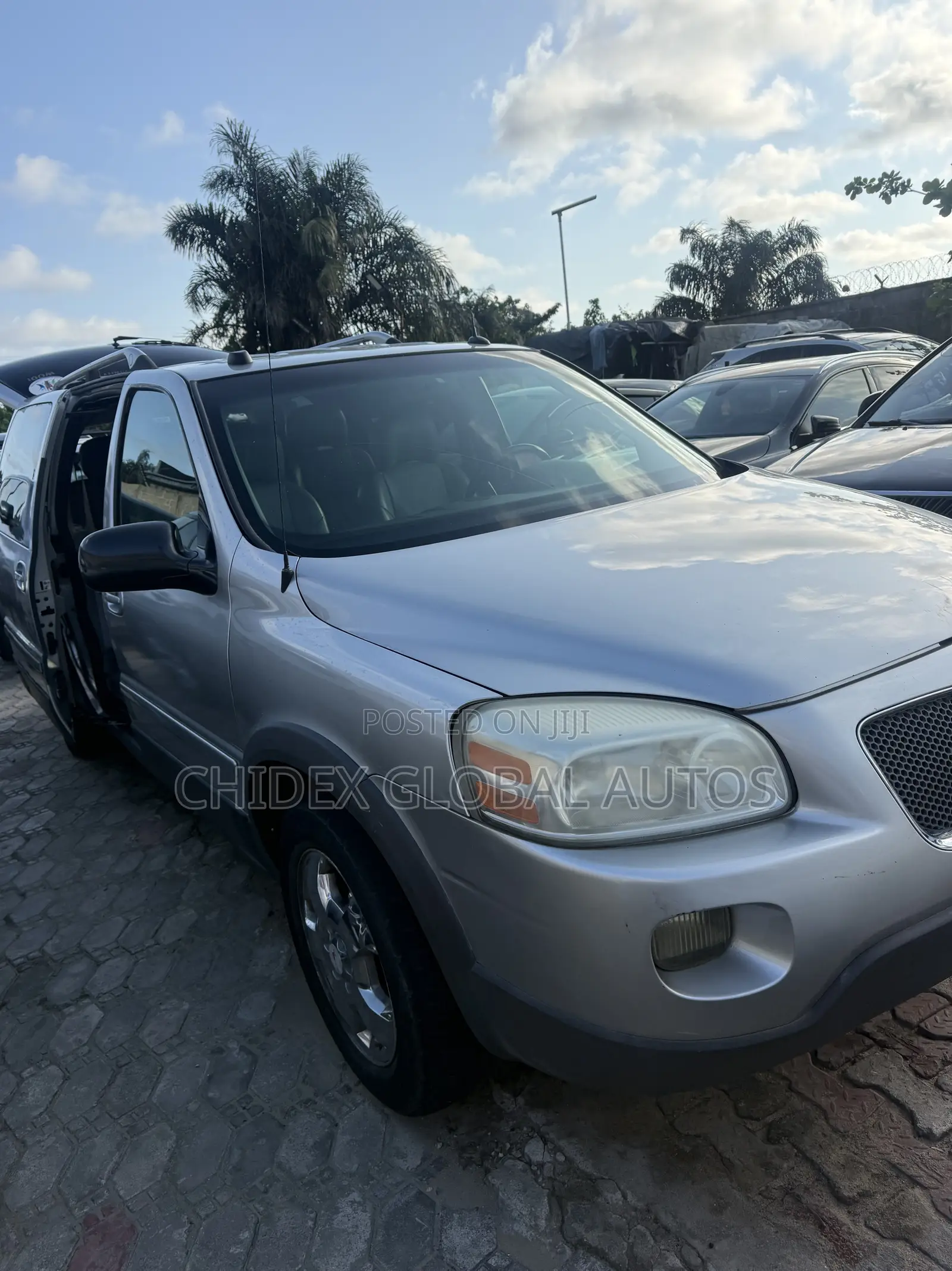 Pontiac Montana SV6 2006 Silver