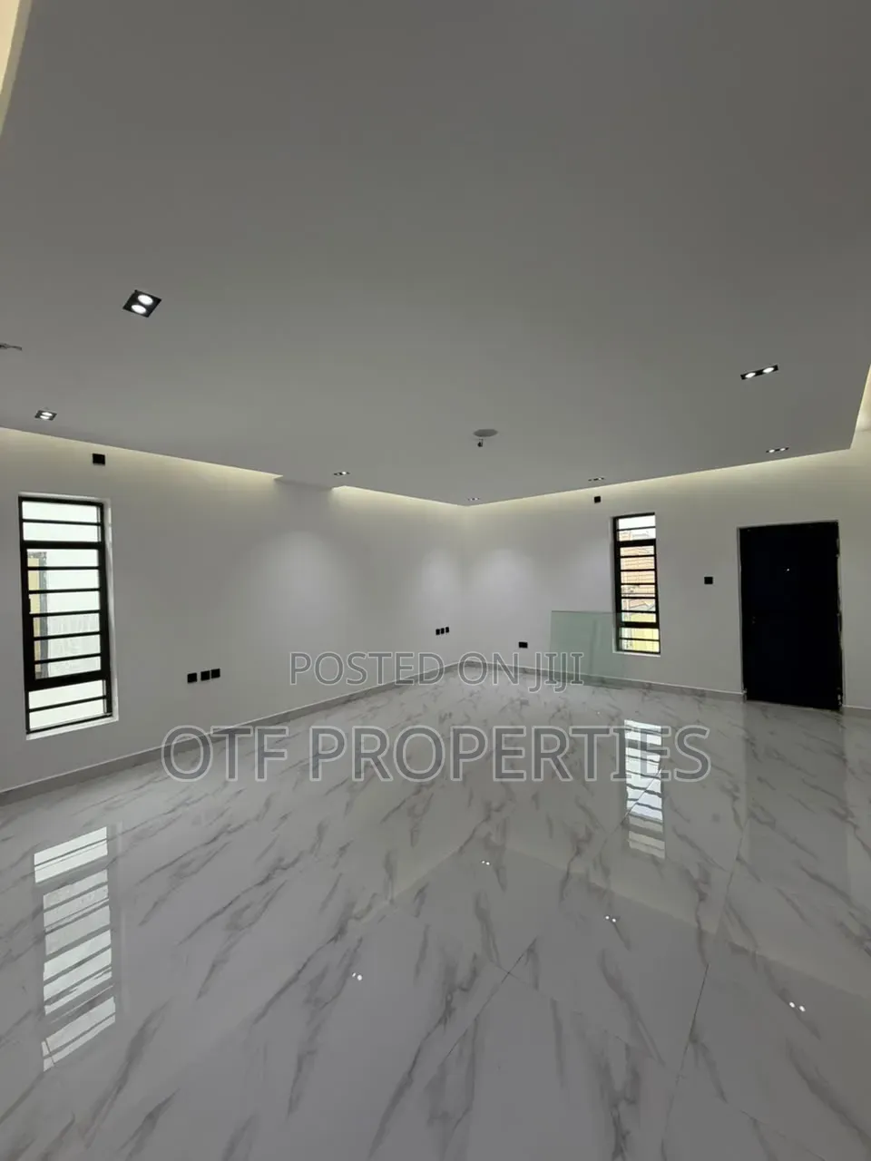 6bdrm Duplex in Apo Resettlement for sale