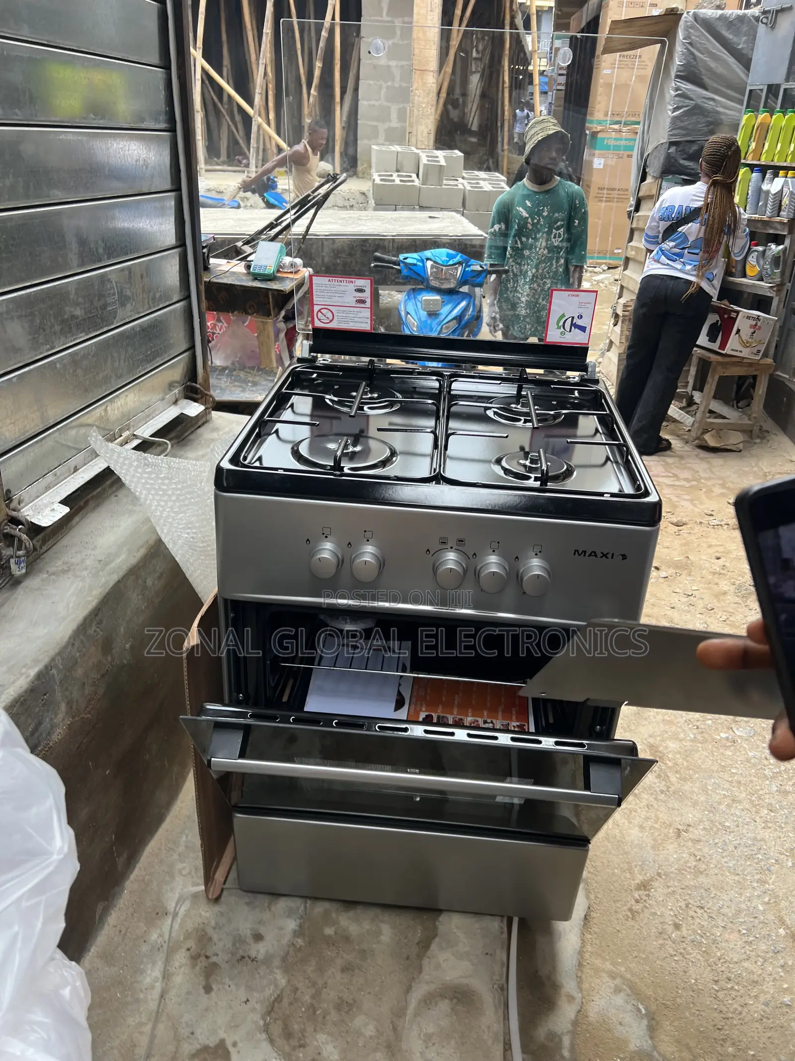 MAXI 4-Burner Gas Cooker With Oven