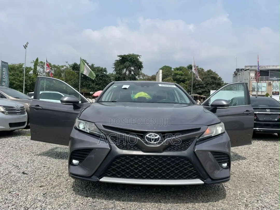Toyota Camry 2019 Black