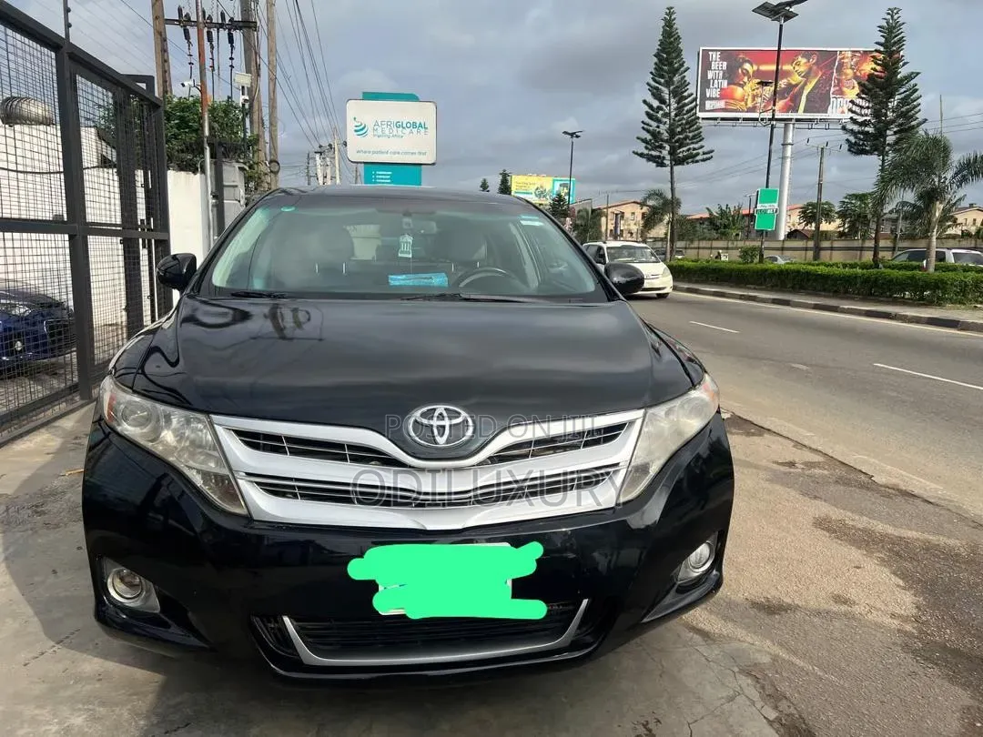 Toyota Venza XLE 2012 Black