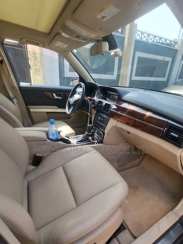 Mercedes-Benz GLK-Class 350 4MATIC 2010 Gray